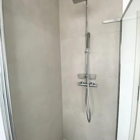 Appartement 1 Chambre Tout Confort, 2-4 Personnes Chapelle-lez-Herlaimont Exterior photo