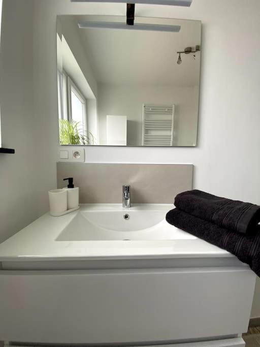 1 Confort, 2-4 Personnes Apartment Chapelle-lez-Herlaimont